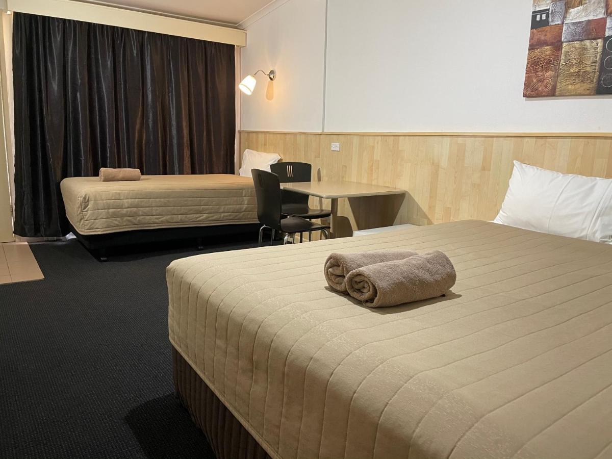 Countryman Motor Inn Cowra Exteriör bild